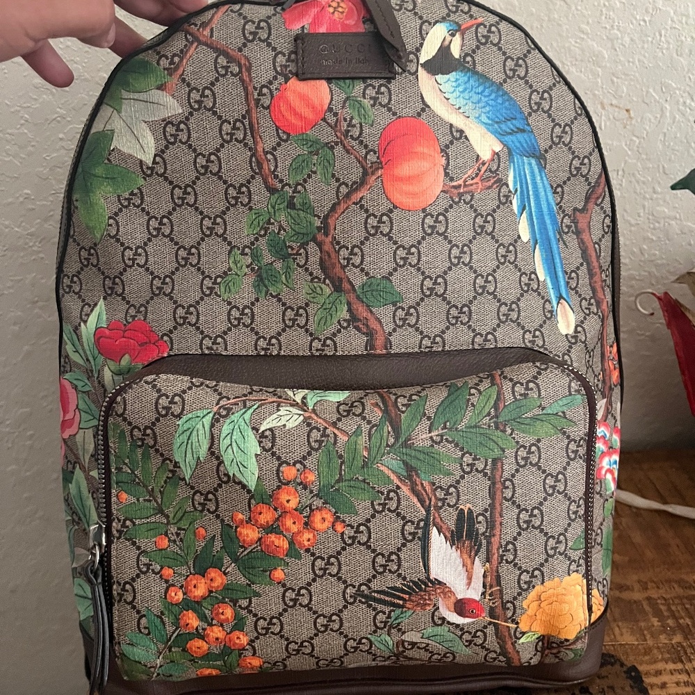 Authentic GUCCI GG Supreme Monogram Tian Backpack